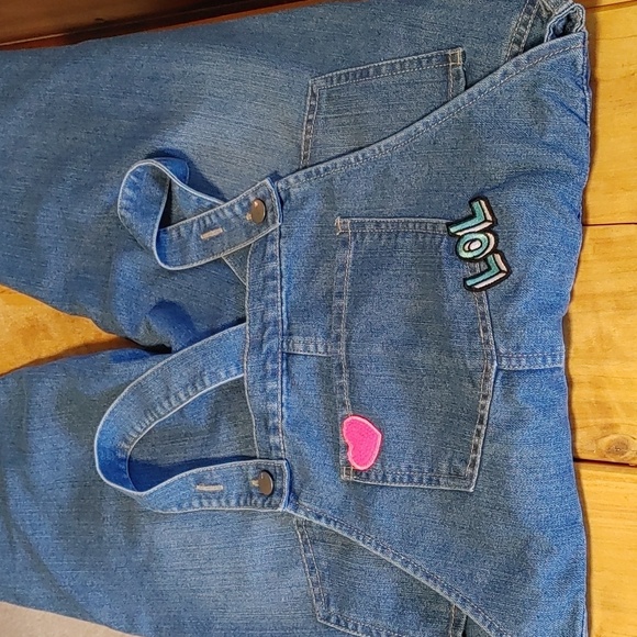 🍁NWT Girl"s Embroidered with Patches Denim Overalls - Picture 3 of 14